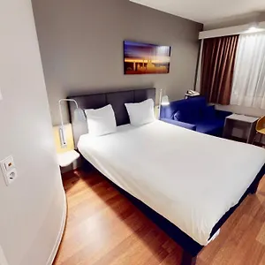 Ibis Airport Szálloda