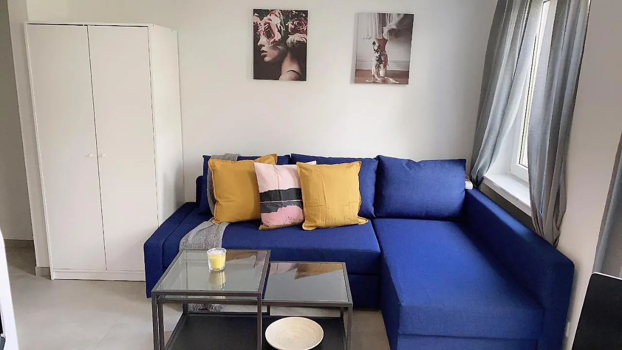 Tiny Modern Apartment Central Köln