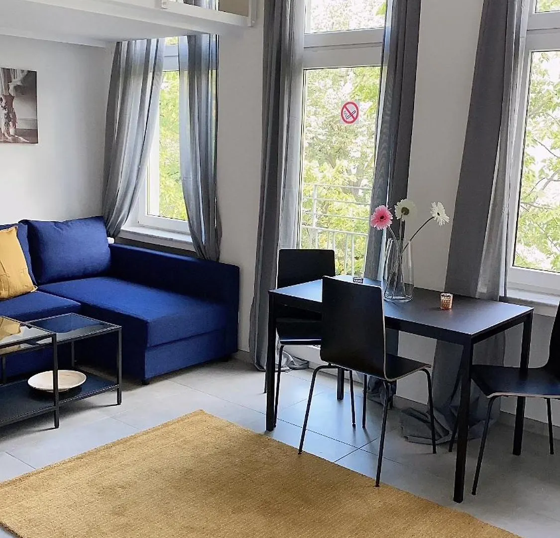 Tiny Modern Apartment Central Köln