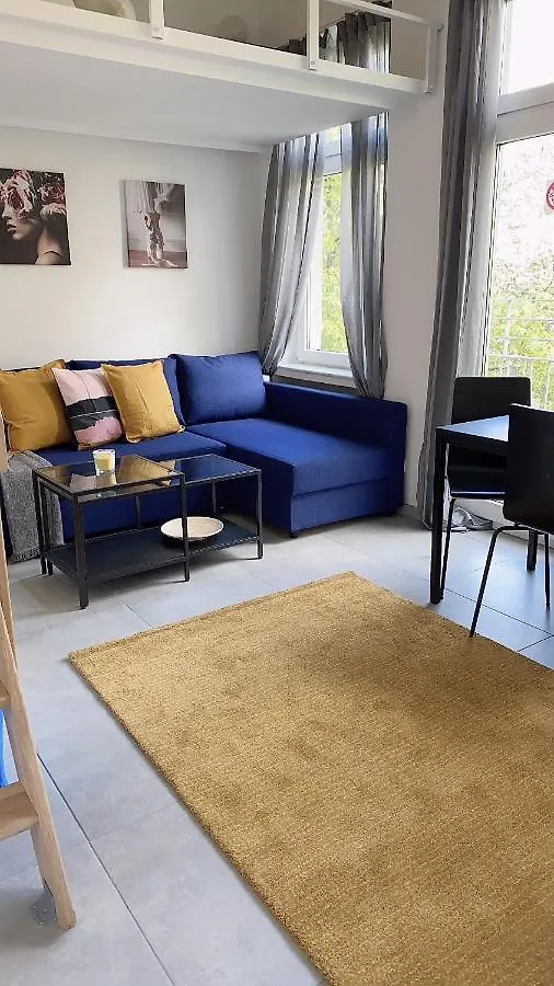 Tiny Modern Apartment Central Köln 0*,